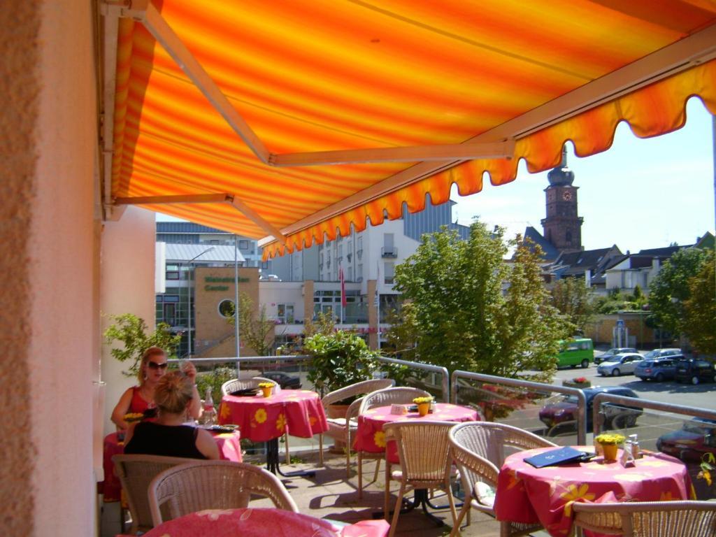 Stadtcafe Pension Grunstadt Luaran gambar